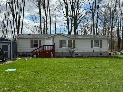 3753 Eagle Creek Road, Leavittsburg, OH 44430