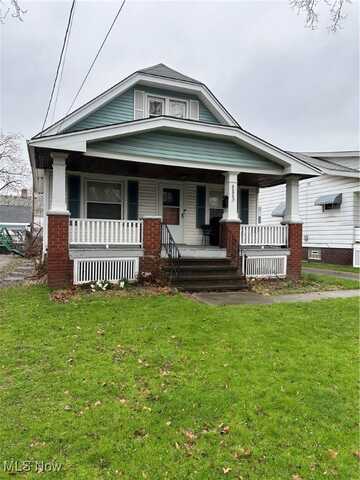 3202 Hillcrest Avenue, Cleveland, OH 44109