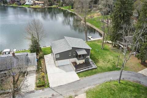 810 Point Drive, Akron, OH 44319