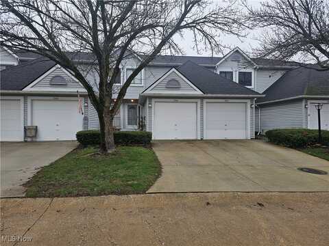 5546 Windrush Court, Parma, OH 44134