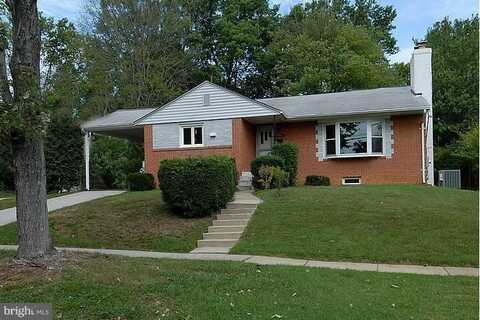 9821 Singleton Dr, Bethesda, MD 20817
