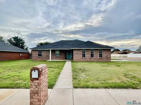 2300 Jadyn Lane, Clovis, NM 88101