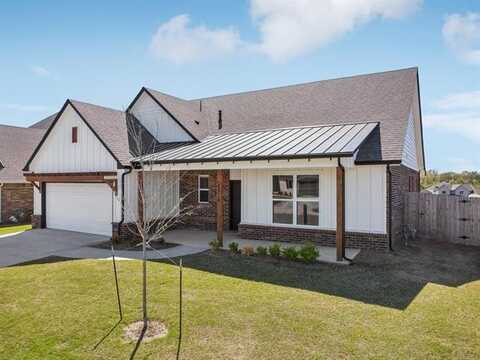 2916 S 8th Street, Broken Arrow, OK 74012
