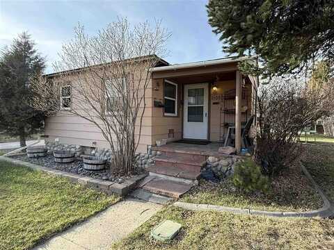 2105 Stampede Ave, Cody, WY 82414