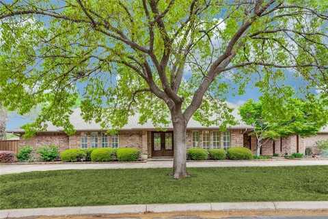 6812 Riverdale Drive, Fort Worth, TX 76132