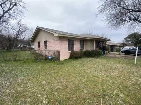 5829 Trio Lane, Dallas, TX 75241