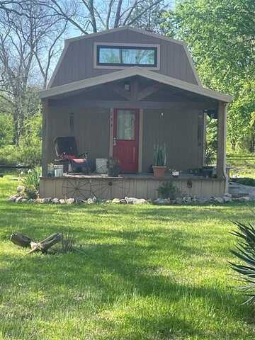 234 County Road 16420, Deport, TX 75435