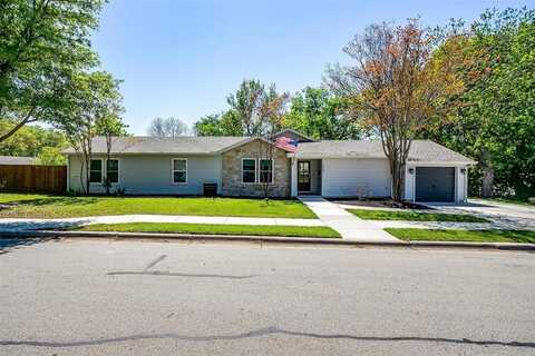 6457 Curzon Avenue, Fort Worth, TX 76116