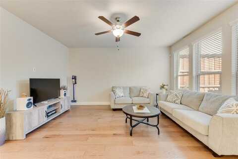 405 Carnaby Court, McKinney, TX 75072