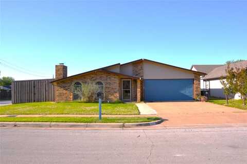 2201 Pennington Drive, Arlington, TX 76014