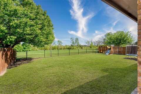 975 Crockett Drive, Lavon, TX 75166