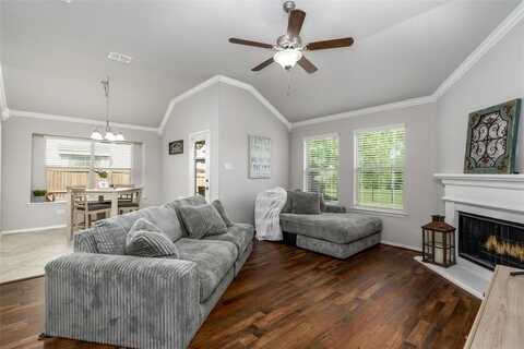 975 Crockett Drive, Lavon, TX 75166