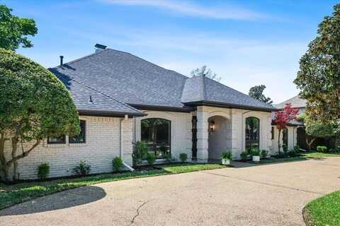 7126 Debbe Drive, Dallas, TX 75252