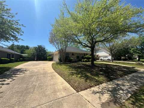 132 Yosemite Lane, Terrell, TX 75160