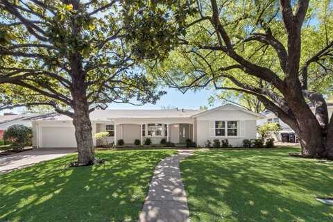 4605 Inverness Avenue, Fort Worth, TX 76109