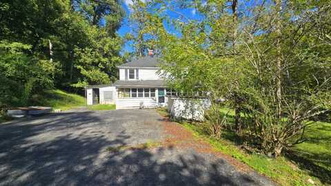 11 Sorghum Hollow, Van Lear, KY 41265