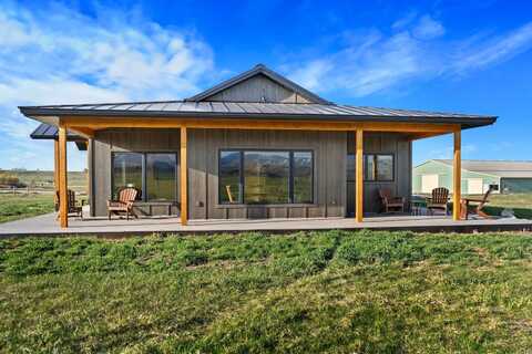 64 Golden Willow Rd., Lander, WY 82520