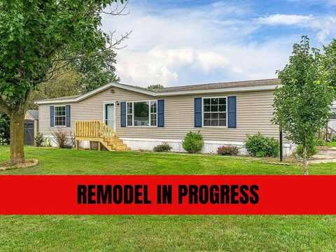 7368 NE Berwick Dr, Ankeny, IA 50021