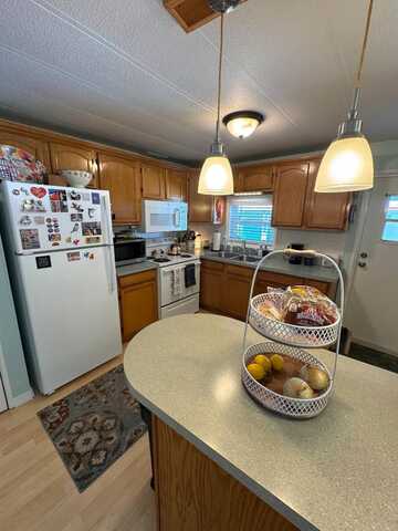 9925 Ulmerton rd., Largo, FL 33771