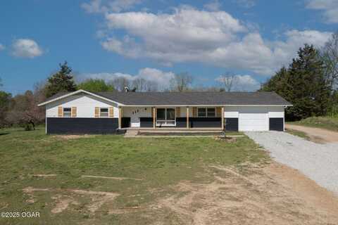 545 School Street, Goodman, MO 64843