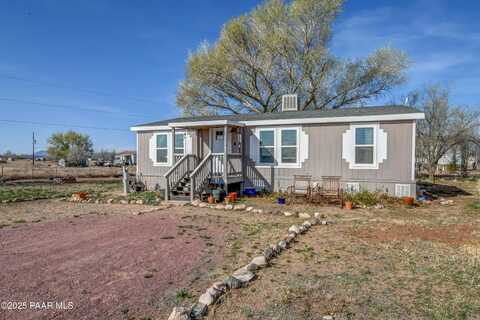 325 W Acapulco Way, Paulden, AZ 86334