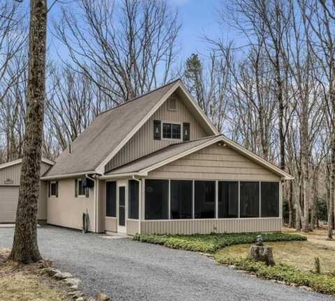 20 Pool Drive, Jim Thorpe, PA 18229