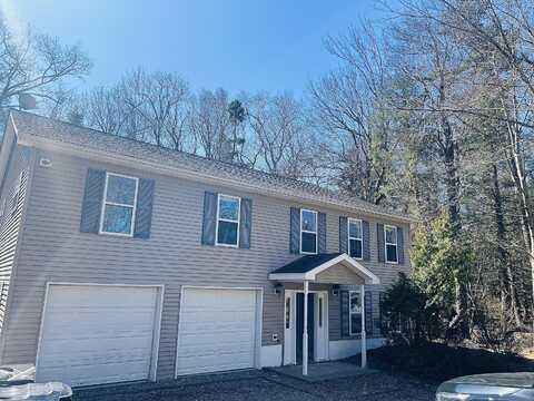 1095 Salamanca Drive, Tobyhanna, PA 18466