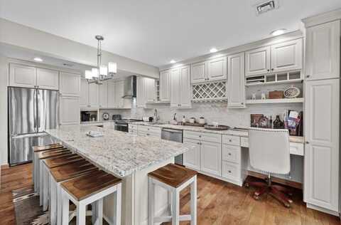 155 Pine Court, Tannersville, PA 18372