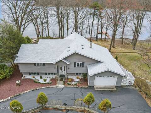 4 Shore Line Drive, Lakeville, PA 18438