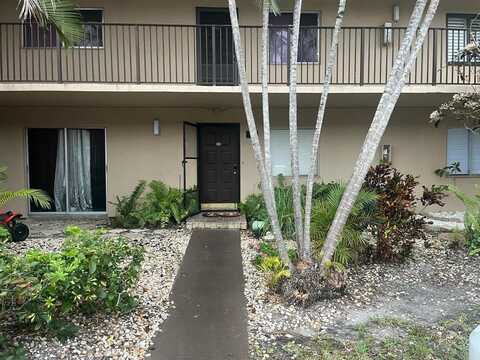 2214 S Cypress Bend Dr, Pompano Beach, FL 33069