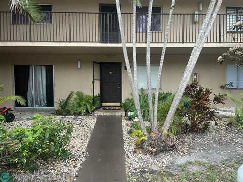 2214 S Cypress Bend Dr, Pompano Beach, FL 33069