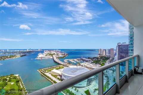 900 Biscayne Blvd, Miami, FL 33132