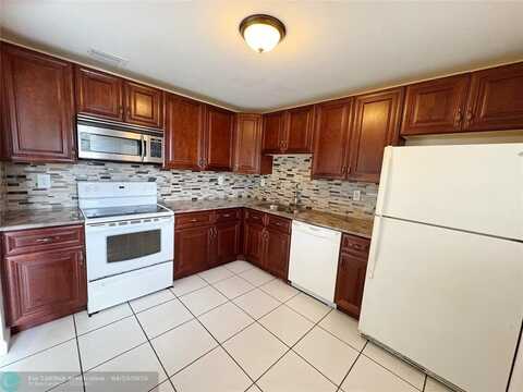 2510 SW 81st Ave, Davie, FL 33324