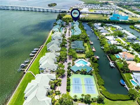 1825 Tarpon Lane, Vero Beach, FL 32960