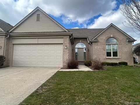 45401 DIAMOND POND Drive, Macomb, MI 48044