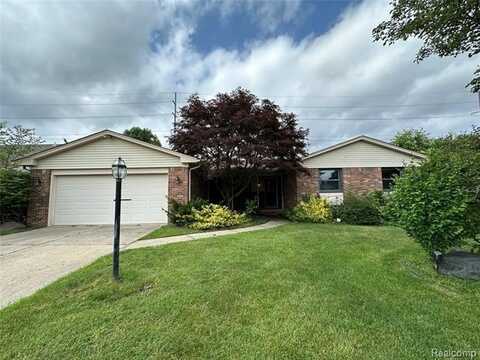 17018 WHITE HAVEN Drive, Northville, MI 48168