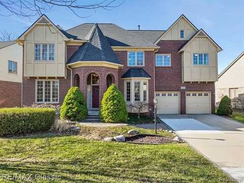 41547 BURROUGHS Avenue, Novi, MI 48377