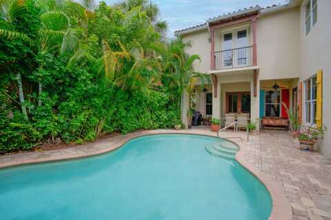108 Santiago Drive, Jupiter, FL 33458