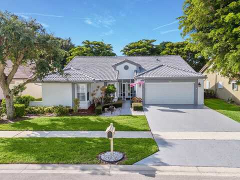 8261 Lake Cypress Road, Lake Worth, FL 33467