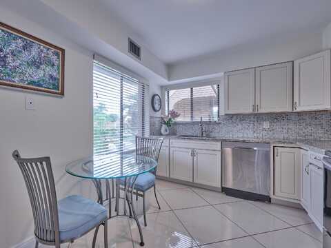 11205 Green Lake 204 Drive, Boynton Beach, FL 33437