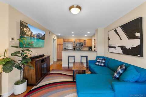 15273 Maturin Dr, San Diego, CA 92127