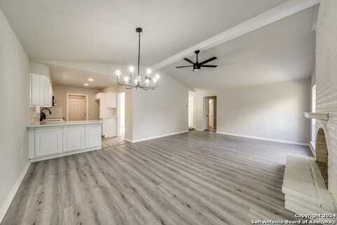 12731 La Cueva, San Antonio, TX 78233