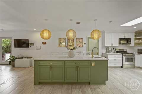 241 Kensington Drive, Savannah, GA 31405
