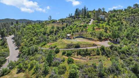 15938 Highland Circle, Redding, CA 96001