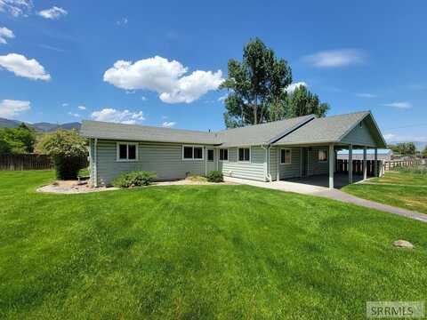 211 Dahle Avenue, Salmon, ID 83467