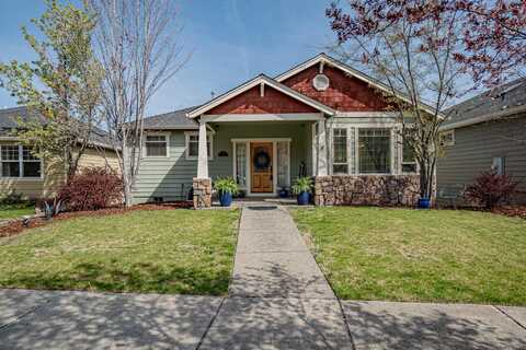 4691 Hathaway Drive, Medford, OR 97504