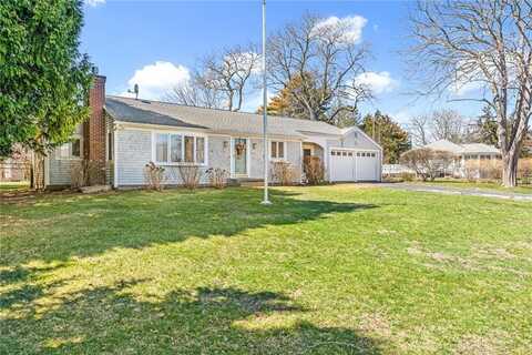 50 Eastern View Avenue, South Kingstown, RI 02879