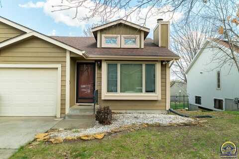 3616 SW Eveningside DR, Topeka, KS 66614