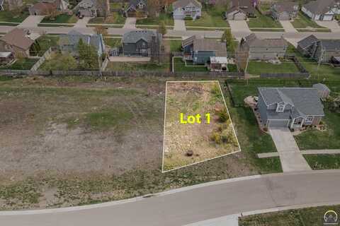 2636 SW Sherwood Park DR, Topeka, KS 66614