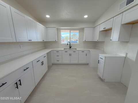 1911 W Hadley Street, Tucson, AZ 85705